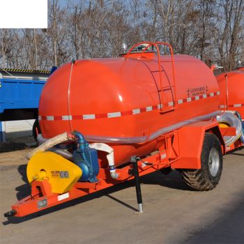 維護(hù)和保養(yǎng)水罐拖車(chē)時(shí)應(yīng)注意哪些方面？